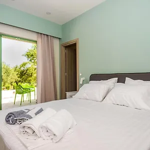 Tzogias Pan Apartment